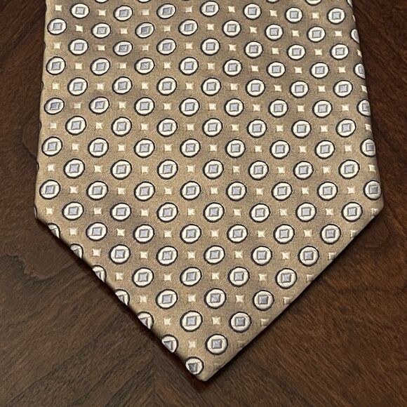 Club Room Tan Hand Made 100% Silk Men’s Neck Tie Made In China - Picture 1 of 9